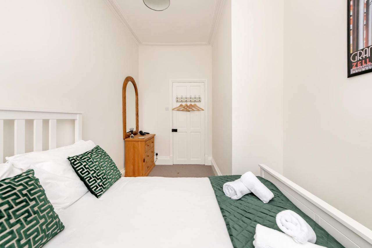 Stunning Georgian Apartment In Central Bath Kültér fotó