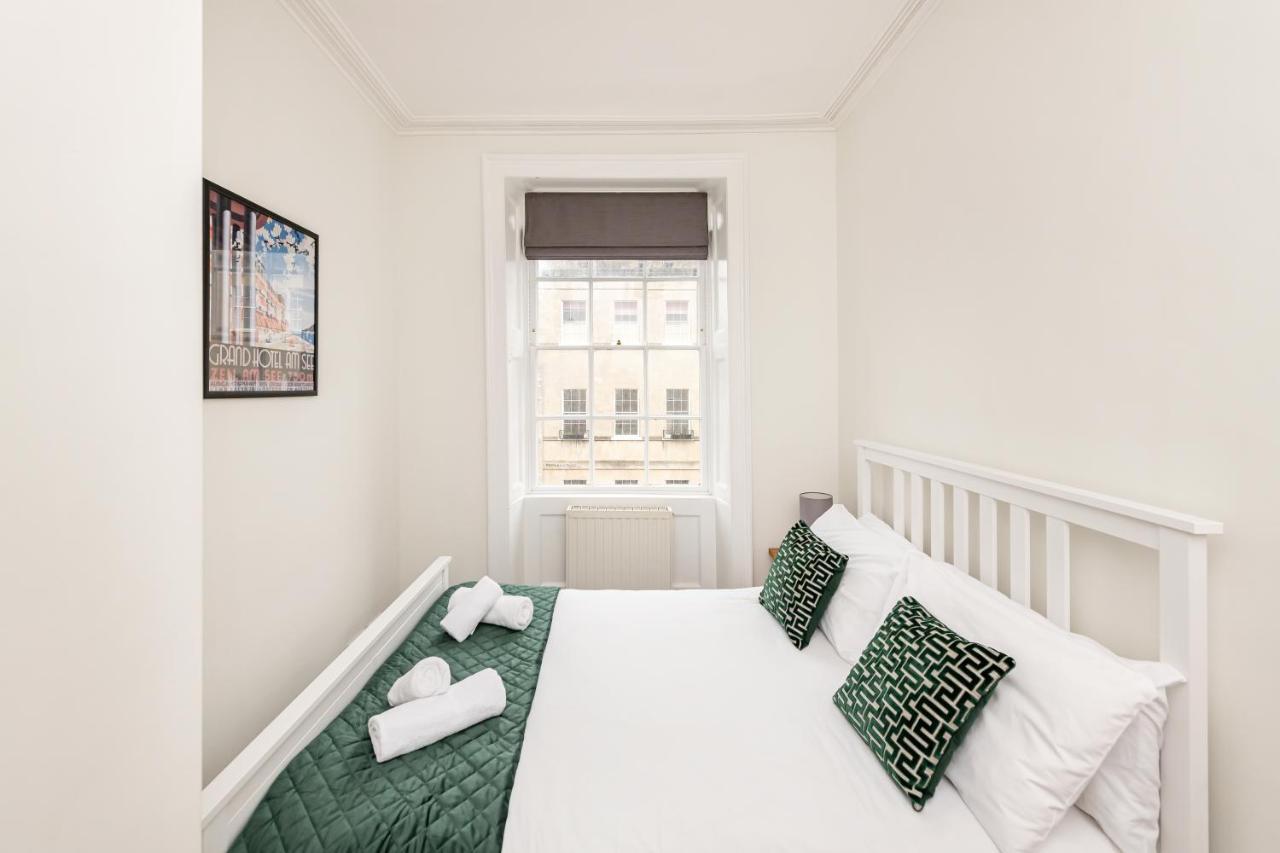 Stunning Georgian Apartment In Central Bath Kültér fotó